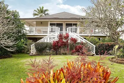 Image de Plantation style maison de luxe sur terrain de golf avec une vue imprenable