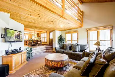 Image de Nouvelle Liste! Pour la famille Park City 4br Accueil, bain Ă remous, vue, marcher partout!