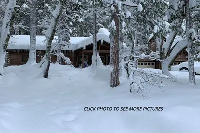 Image de River Front Mountain Cabin dans les Alpes californiennes!