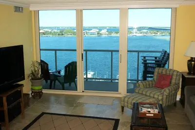 Image de Sabine Yacht & Racquet Club 2/2 Condo - belles vues sur le golfe!