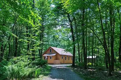 Image de Boulder Ridge Cabin -un chalet privé dans les bois