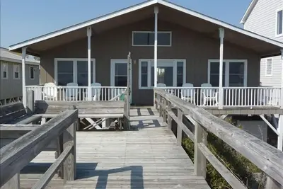 Image de Oceanfront 5 Chambre avec grand balcon