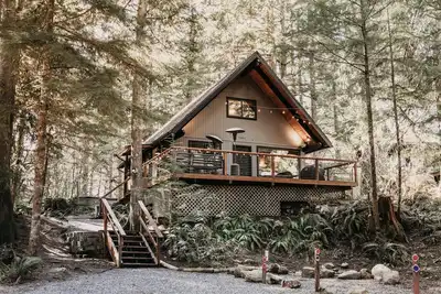 Image de Snowline Cabin # 98 - Une cabine confortable avec un bain à remous extérieur privé!