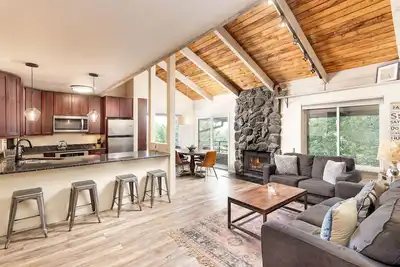 Image de Rénové Condo Snowmass. Pied de levage. Pas besoin de voiture. No Propriétaire frais de service.