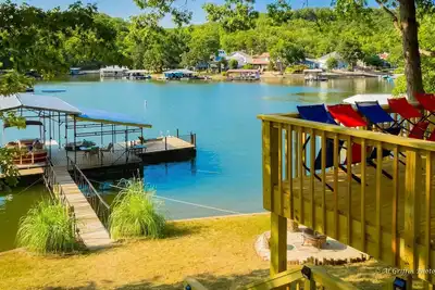 Image de Lac Des Ozarks - La PÊCHE D'Automne Est Juste Autour Du Coin! ! !