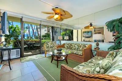 Image de Magnifique Oceanfront, Rez De CHAUSSÉE - TROUVÉ Paradis