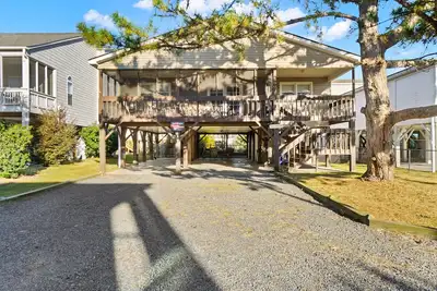 Image de Maison acceptant les animaux de 4 chambres.