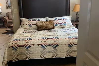 Image de 3 pâtés de maisons du centre-ville! S'il vous plaît demander des taux hebdomadaires et mensuels! ! !