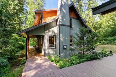 Image de Sasquatch Mountain Hideaway, 3 chambres, 3 salles de bain W / Sauna, bain à remous, Firepit & WiFi