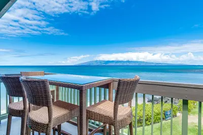 Image de Superbe Oceanfront, nouvellement mis à niveau!