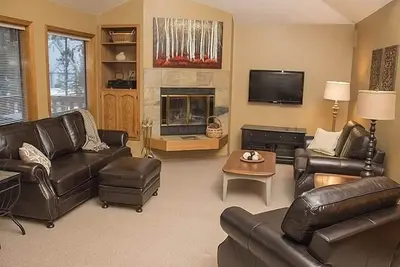 Image de 8 laissez-passer Sharc * WiFi * Centre commercial fermé * Spa * Vélos * Belle maison!