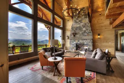 Vues à couper le souffle! Luxe rustique moderne de montagne. Adapté aux personnes handicapées. Nouveau 2018!