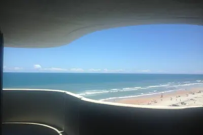 Image de Vacances au paradis - Condo moderne et luxueux en bord de mer sur Daytona Beach
