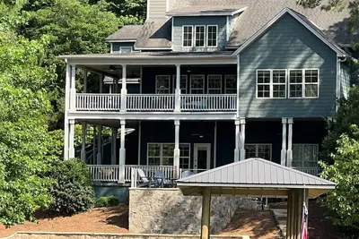Image de Magnifique lac Martin 5br - Great Central Location