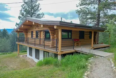 Image de Belle chalet en bois rond près de Fernie, B. c.