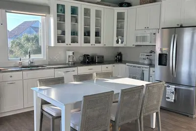 Image de Avble 8 / 12-28 & sept. Belle vue sur l'océan, villa récemment rénovée