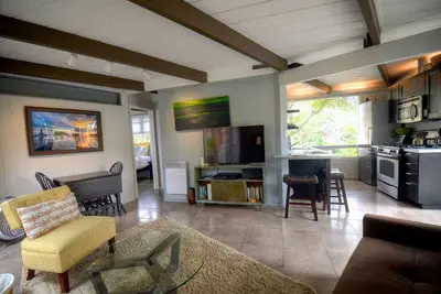 Image de Olde Del Mar Hillside Bungalow, Vue sur la mer, accès à pied Village