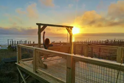 Image de Front de mer! Animaux Ok, clôturé \/ fermé, vérandas, commodité au niveau du sol!