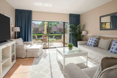 Image de Voiturette de golf, animaux acceptés, 7 couchages, avec pass tram!
