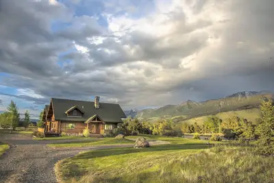 Venez vous détendre, vous ressourcer et vous reconnecter sur la rivière Yellowstone au Montana.