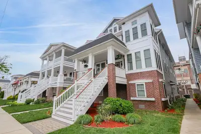 Image de Nouveau 5 ch, 3. 5 salles de bain, 2e étage, ascenseur privé - parfait locale marcher partout!