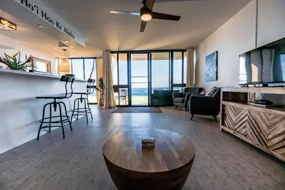 Image de Beachfront Kuhio Shores Poipu Gorgeous Ocean Vue À 10 Pas De L'Eau Du Condo