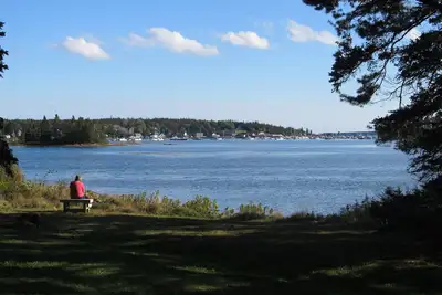 Image de Bass Harbor Oceanfront Chalet: paisible, privé, grande vue sur l'océan