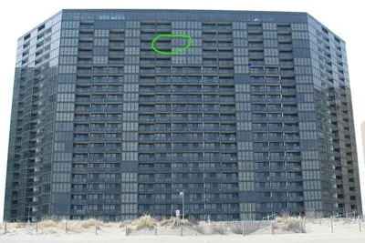 Image de Condo direct cinq étoiles face à l'océan au Golden Sands