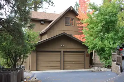 Image de Chalet de montagne à louer près de Yosemite, avec glissement de bateau