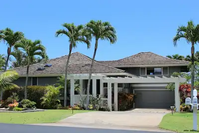 Image de Poipu 3 Bd / 4ba ~ ~ Piscine chauffée solaire sur terrain de golf ~ Mt / Ocean View ~ Plage