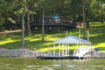 Image de Ky Lake Unique Stone Cottage - Quai privé \/ Les meilleurs bateaux à louer de la région *