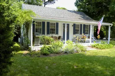 Image de Edgartown Guest Cottage-Ă pied des restaurants et des boutiques