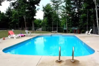 Image de Cottage de charme au lac Cumberland Resort - une communauté fermée au bord du lac