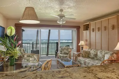 Image de Oceanfront, Stunning View, Remodeled, 1 Br, A / C, Pono Kai C305