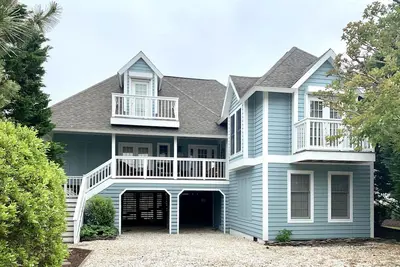 Image de Cape Shores: Plage, Piscine, Pierre De PÊCHE Et Tennis