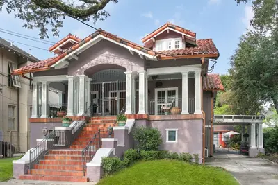 Image de Restez ici pour l'été. Appartement moderne dans une maison historique, familles bienvenues