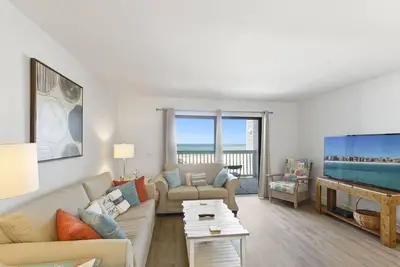 Image de Shoreline Villas 7 - Gulf Front, Panama City Beach, Wifi gratuit, Très bien situé!