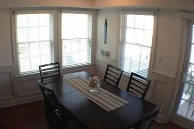 Image de Beach Block-Réservation 2019! 4br, 2. 5ba, garage pour 2 voitures, Wi-Fi / Câble, Plage