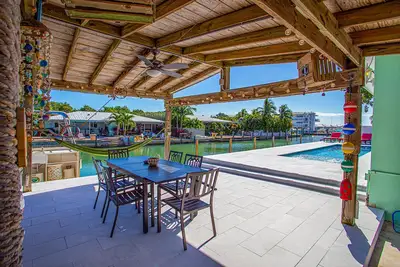 Image de Paradise Ocean Front Home