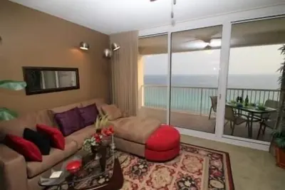 Image de Superbe Oceanfront! ~ Prix RÉDUITS! ~ Chaises De Plage Gratuites!