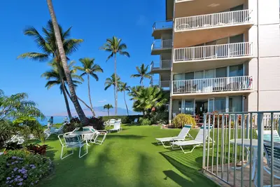 Image de Récemment rénové, True Oceanfront Kamaole # 206