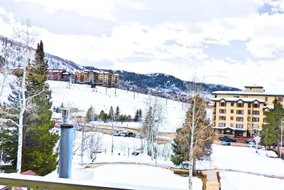 Image de À côt�� des pistes! Mountain Village Grand niveau 2 avec des vues!