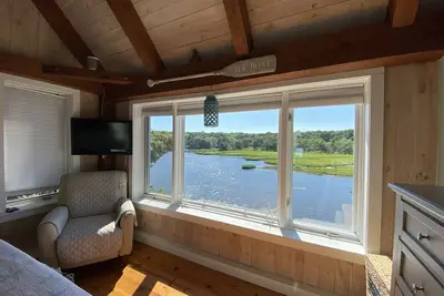 Image de Waterfront Hgtv style Home, vues dégagées. Bateau pour Mv ou asseyez-vous sur le quai! !