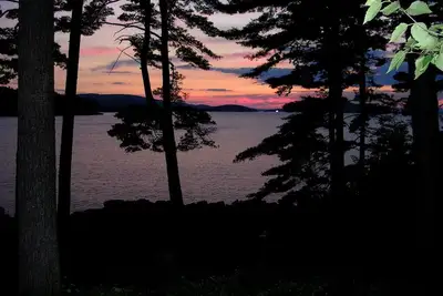 Image de Lac Winnipesaukee Waterfront Cottage - Best View sur le lac - Disponibilité limitée