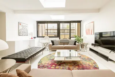 Image de Prestigieux 2 Br Apt - 1060 Sqft - Design - Conditionnement De L'Air Complet - Calme Total