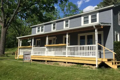 Image de Grande retraite familiale de 10 chambres dans cette crique tranquille (louez tout ou individuellement)