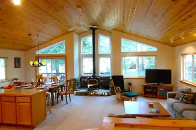 Image de Escapade Spacieuse 3br avec Baignoire - L'été se remplit rapidement. Reserve maintenant!