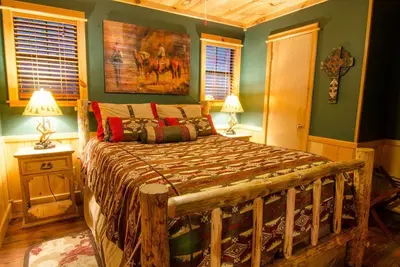 Image de À bout de souffle: 6 couchages, bain à remous, animal de compagnie, Wifi, cheminée
