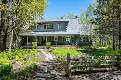 Image de Eau Log Cabin avant!