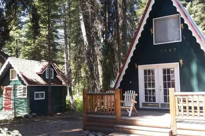 Image de Huckleberry Hideaway: Authentique aventure en chalet, Ă quelques pas du lac Payette